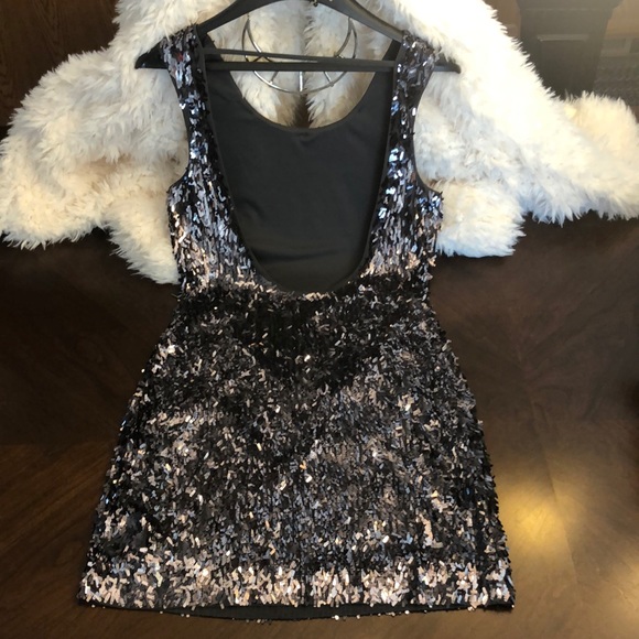 Sexy Express Silver Sequin Dress - Picture 6 of 16